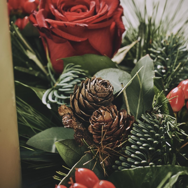 Red Rose Posy